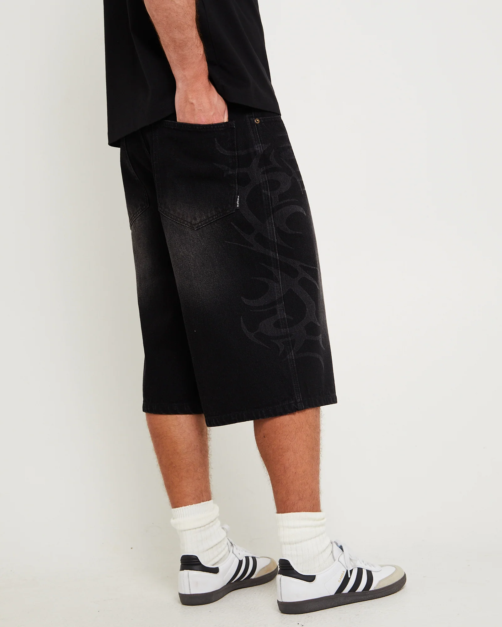 Visions Baggy Y2K Jorts - Image 6