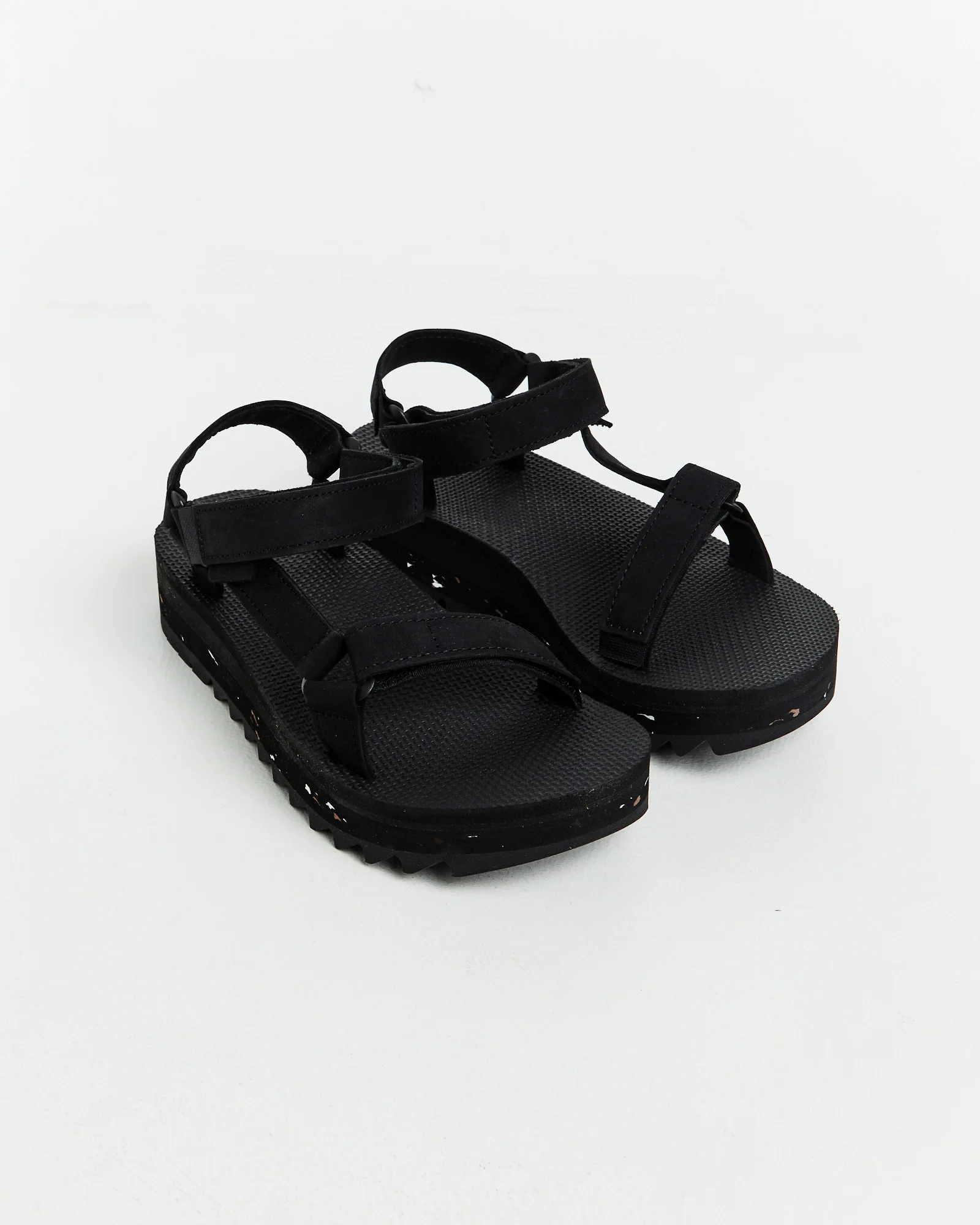 W Universal Ceres Sandals Black - Image 3
