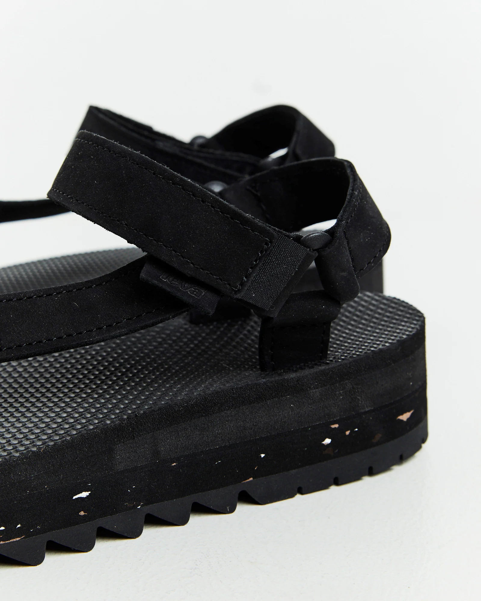 W Universal Ceres Sandals Black - Image 5