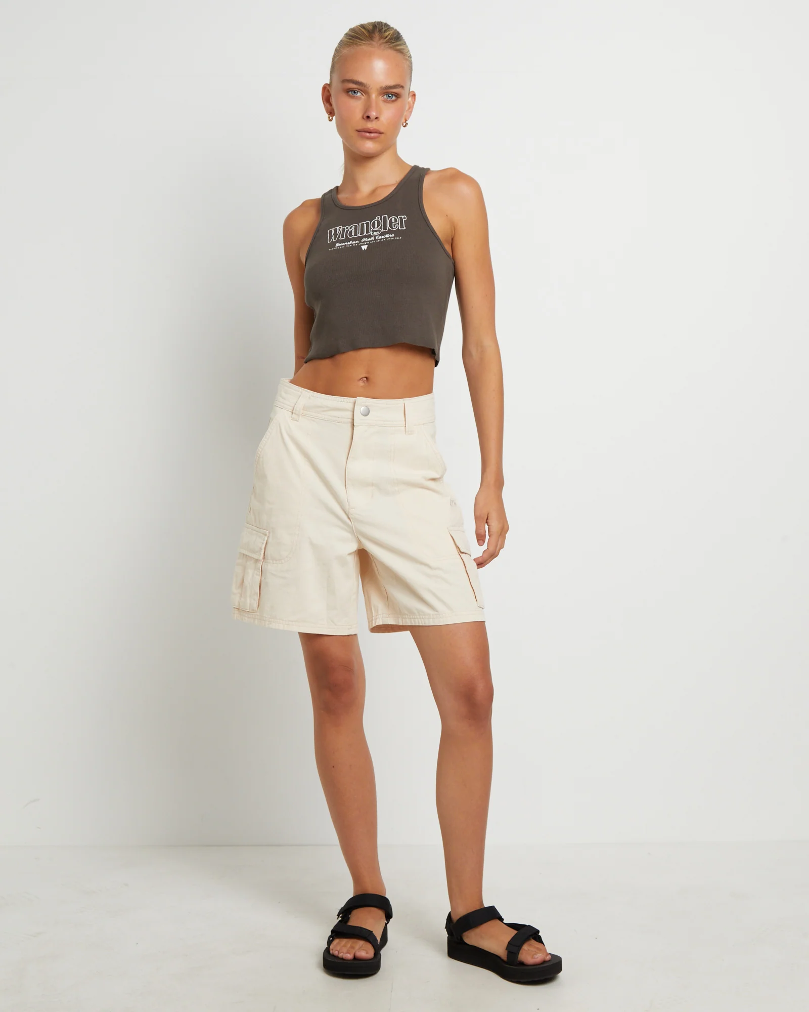 Water Pipe Cargo Shorts in Chalk - Image 3