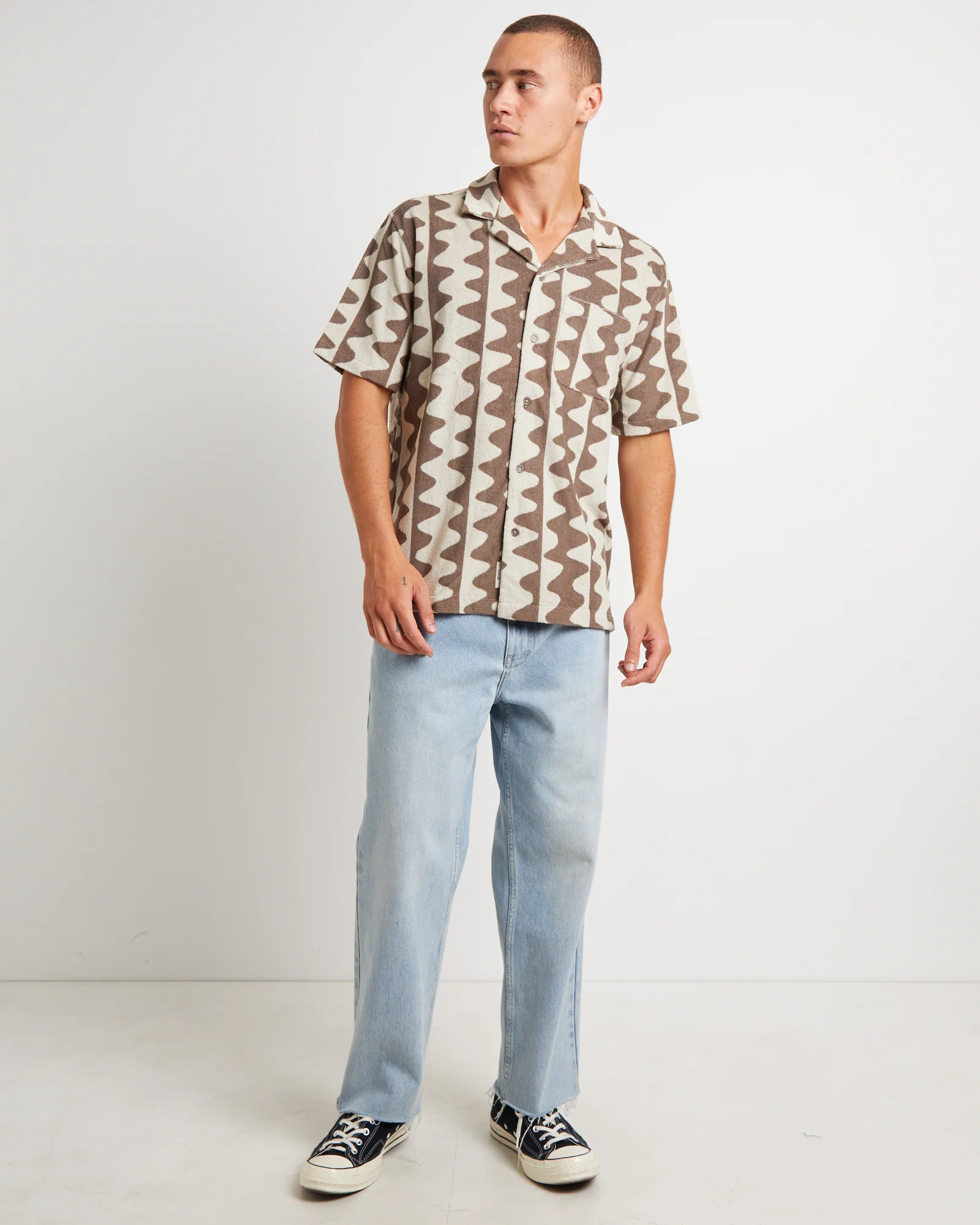 Waves Terry Short Sleeve Shirt in Mud - Image 3