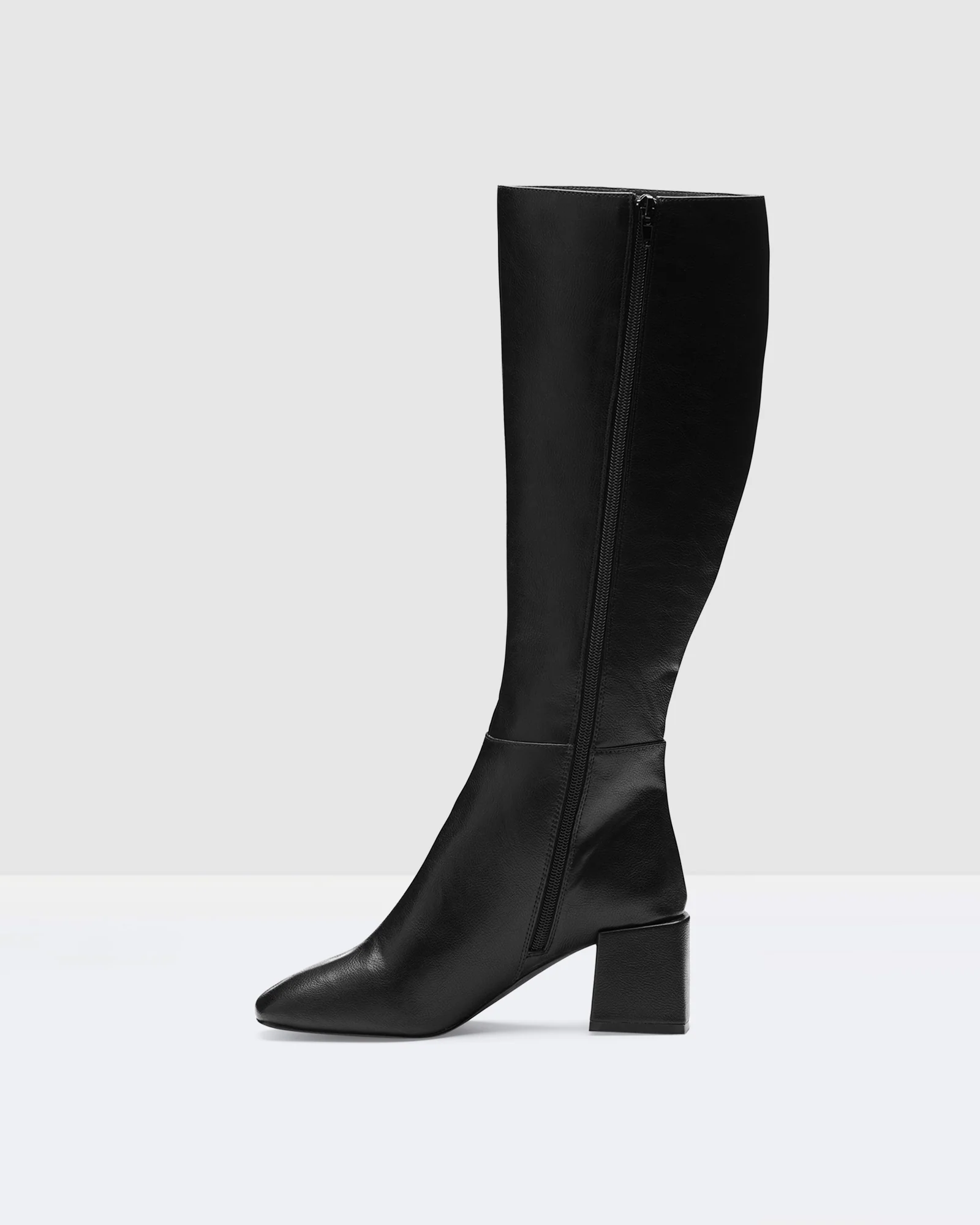 Wolf Boots Black - Image 3