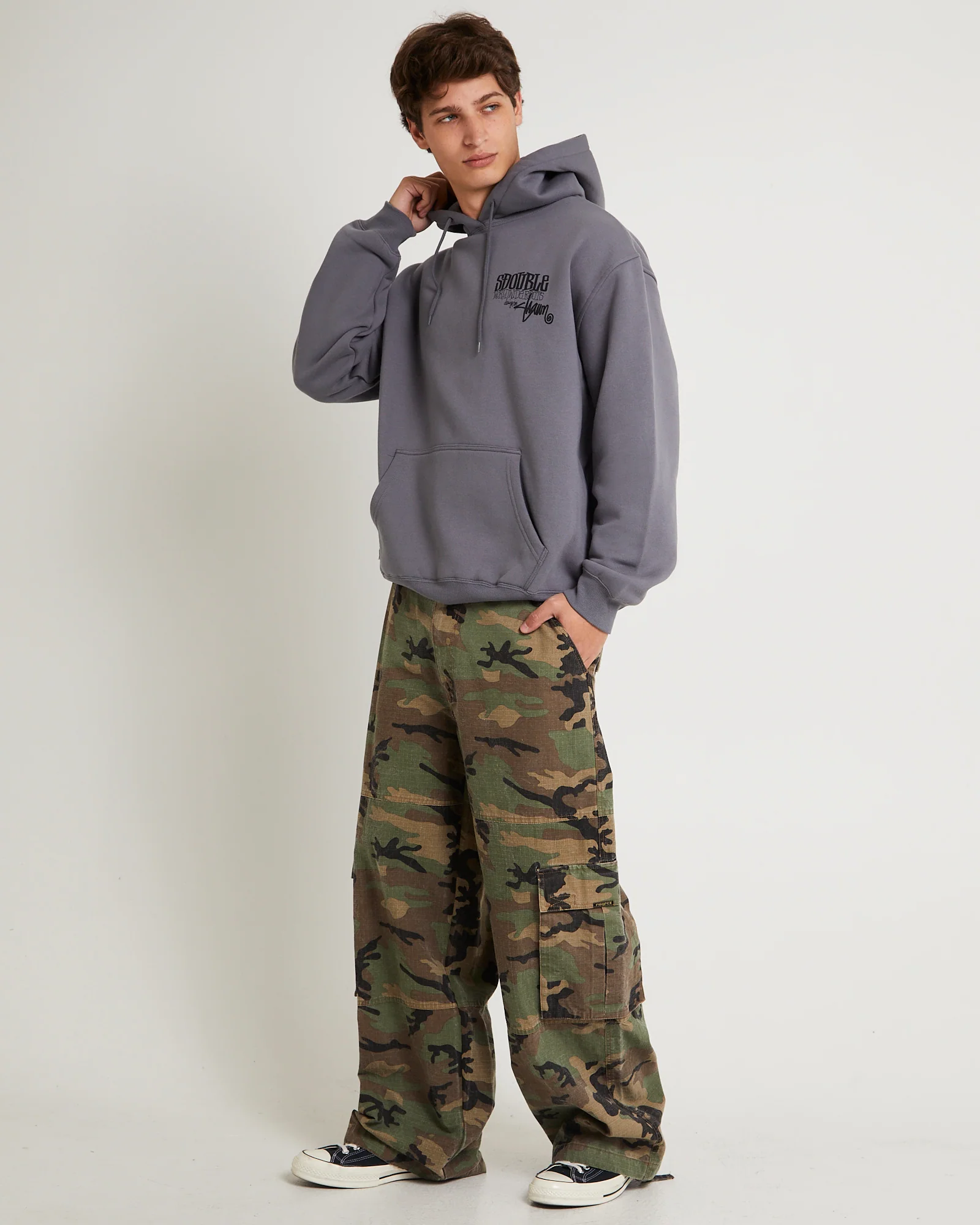 World Wide Roots Hood - Image 4