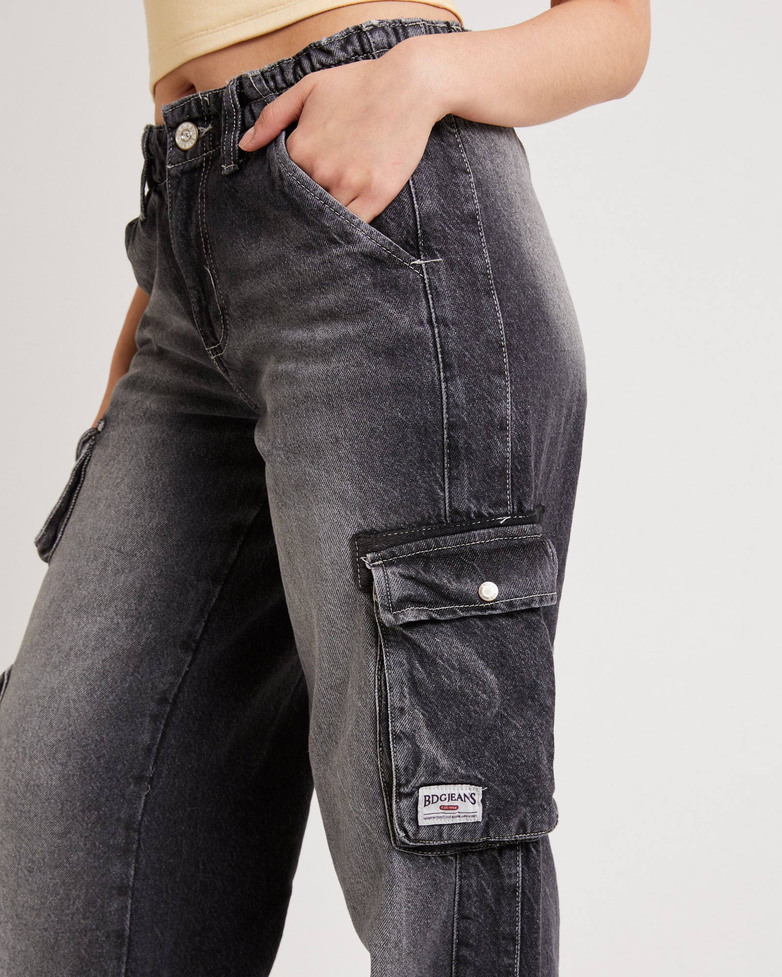 Y2K Low Rise Cargo Jeans - Image 5