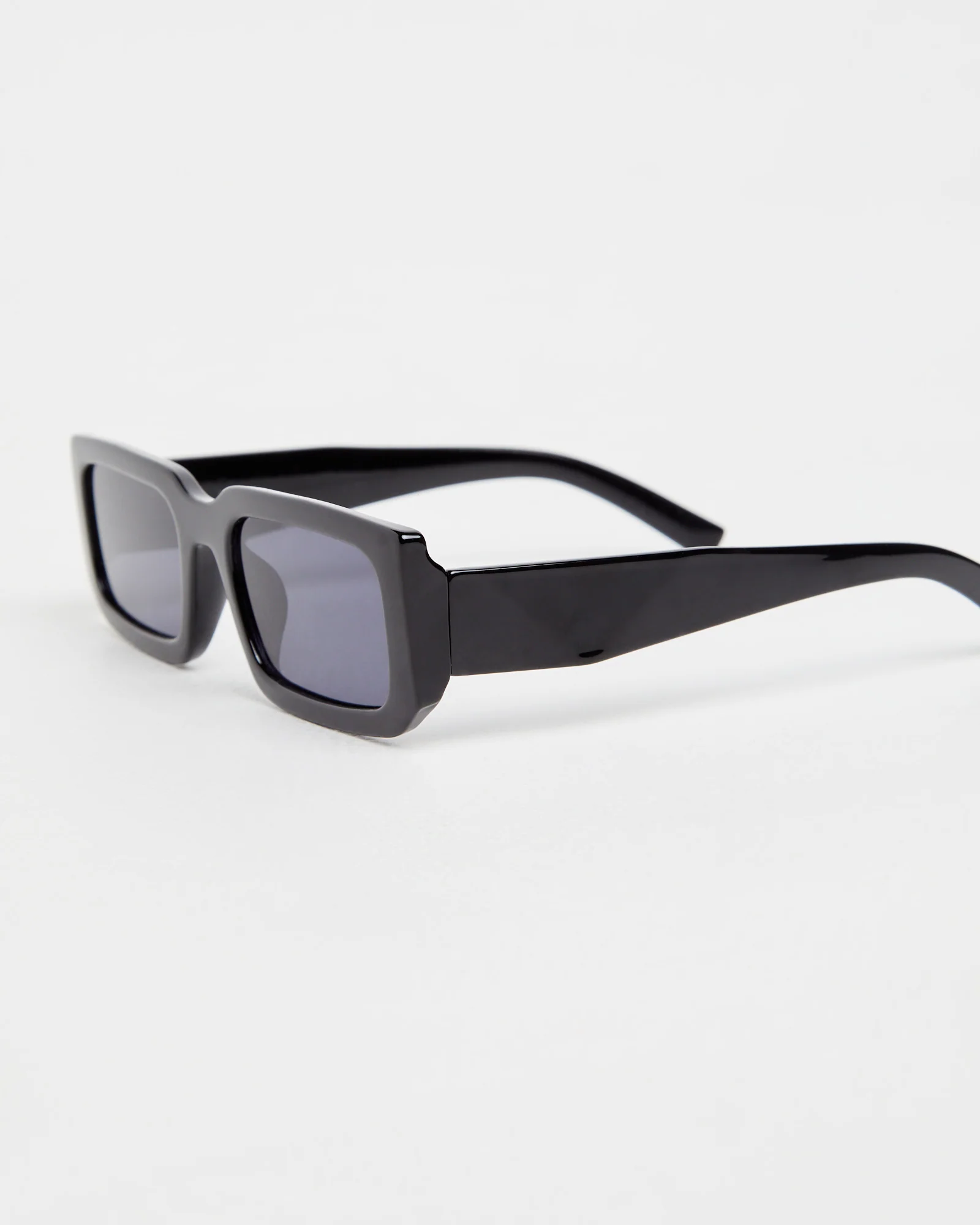 Ziggy Rectangle Sunglasses Black - Image 2